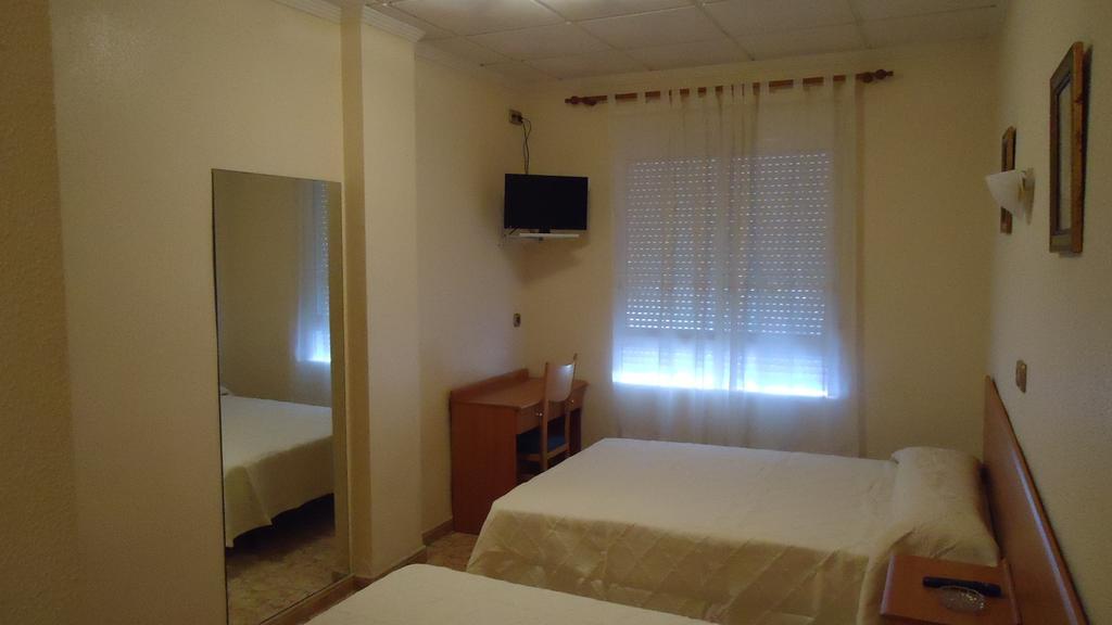 Pension Los Cisnes Puerto de Mazarrón Quarto foto